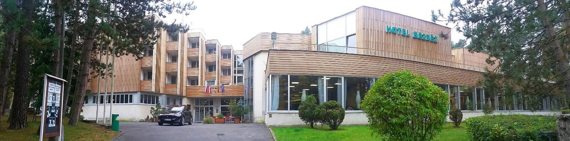 Hotel Bezdez Staré Splavy Extérieur photo