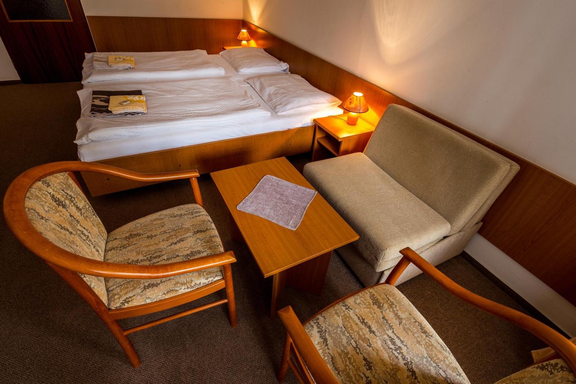 Hotel Bezdez Staré Splavy Extérieur photo